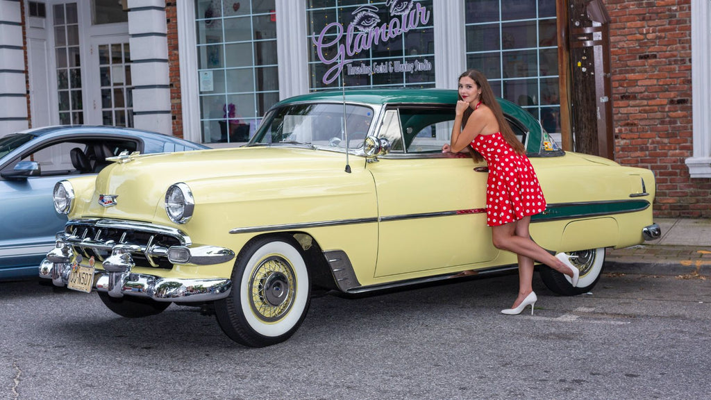 Comment accessoiriser une robe vintage ?