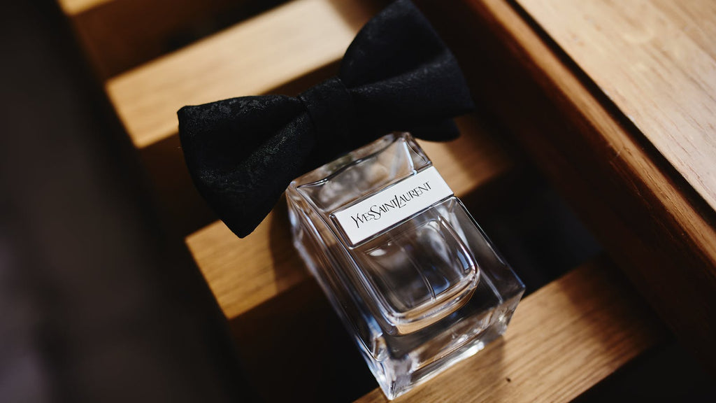 Yves Saint Laurent: L'Héritage Éternel d'une Légende de la Mode Vintage