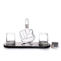 ensemble-de-bouteilles-de-vin-en-verre-artisanal-vintage