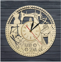 horloge-vintage-en-bois-creative-machine-a-coudre
