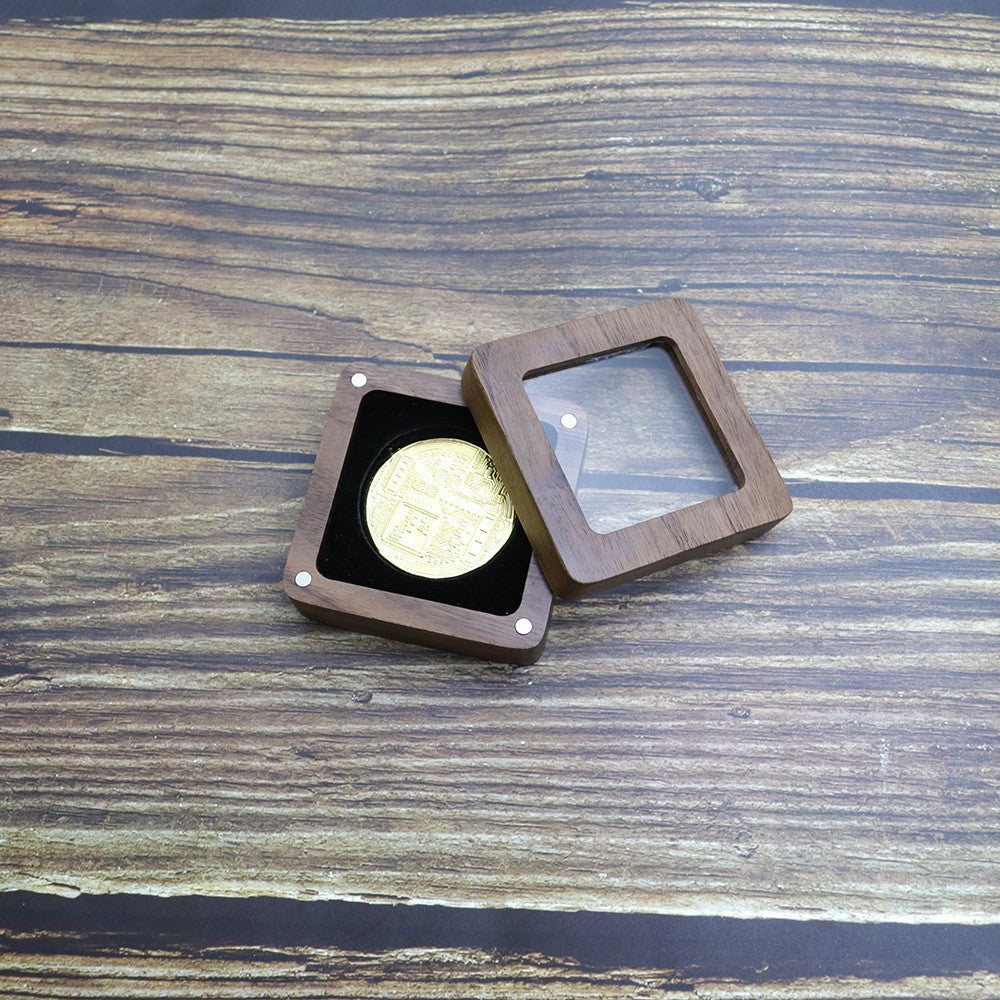 medaille-en-bois-vintage