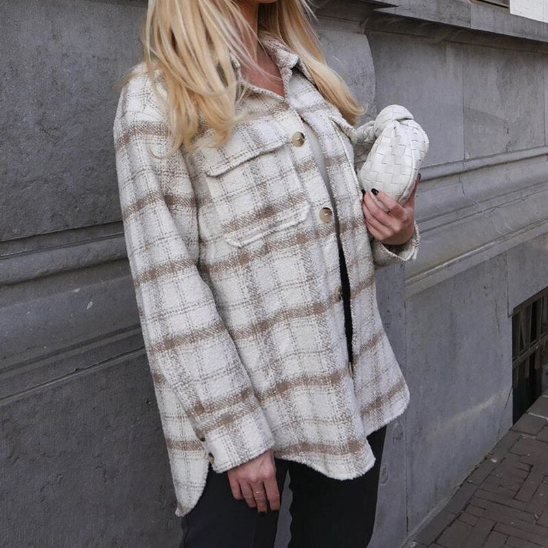 manteau-a-carreaux-style-retro-vintage