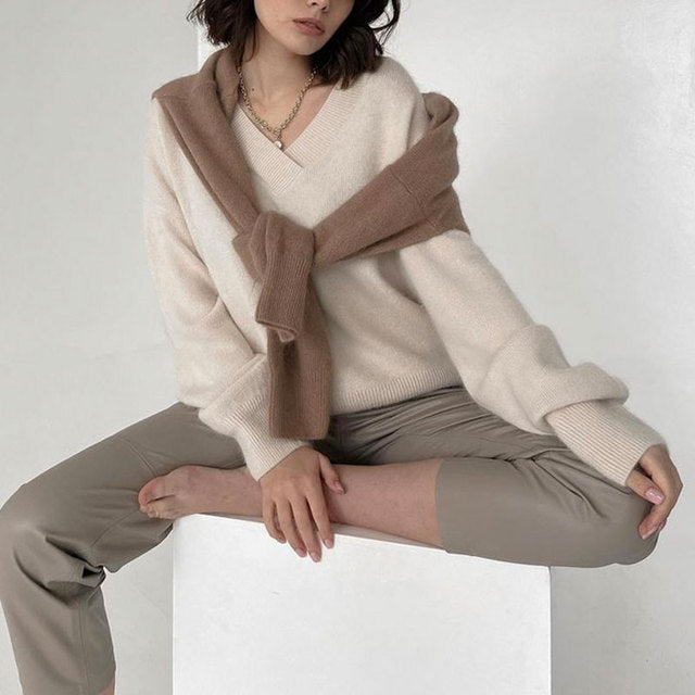 Pull-en-Laine-Col-V-Femme 