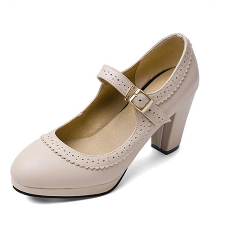 chaussures-vintage-beige