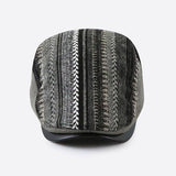 chapeau-cuir-panneau-vintage