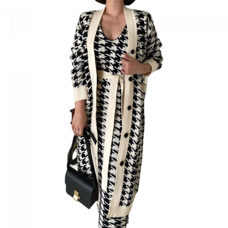 pull-et-robe-ensemble-femme-annee-80